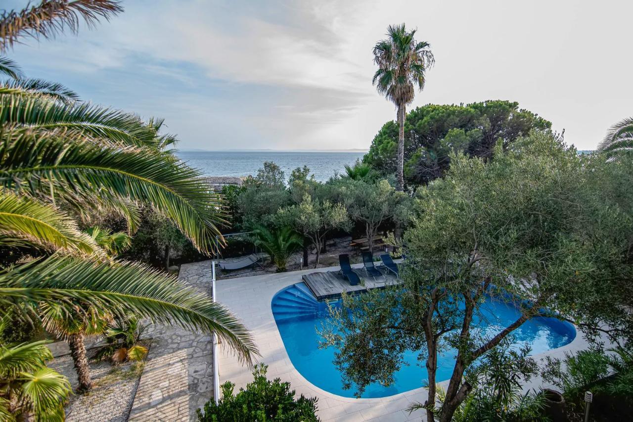 Beach Boy & Pool Girl Apartments فير المظهر الخارجي الصورة