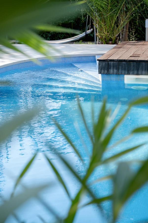 Beach Boy & Pool Girl Apartments فير المظهر الخارجي الصورة