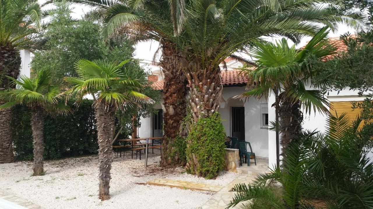 Beach Boy & Pool Girl Apartments فير الغرفة الصورة